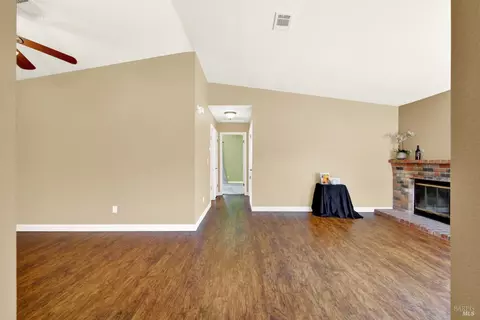 903 Daniel St, Fairfield, CA 94533 photo 7