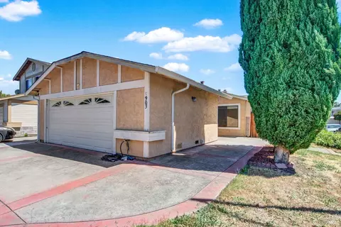 903 Daniel St, Fairfield, CA 94533