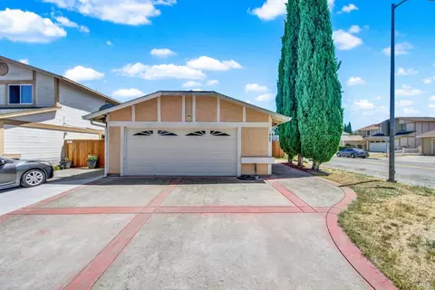 903 Daniel St, Fairfield, CA 94533 photo 3