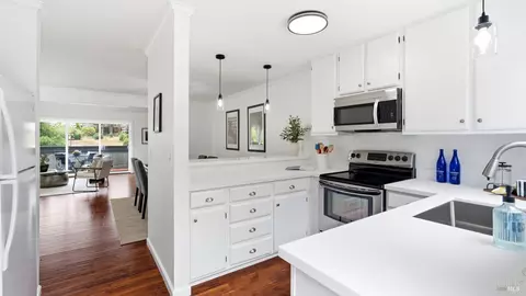Kitchen - 74 Marin Ave, Sausalito, CA 94965 photo 1 of 3