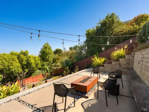 Exterior - 9 Burrell Ct, Tiburon, CA 94920 photo 7 of 11