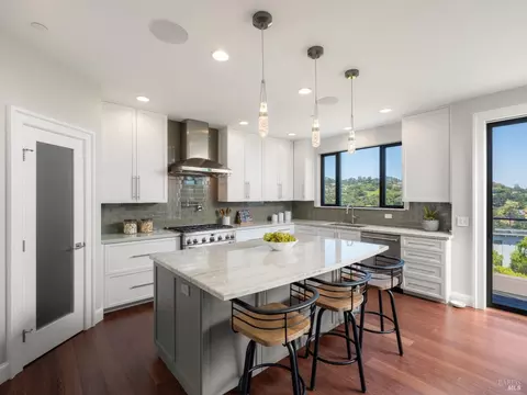 Kitchen - 9 Burrell Ct, Tiburon, CA 94920 photo 2 of 4