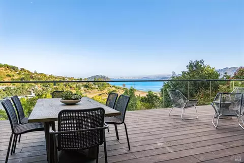 Exterior - 9 Burrell Ct, Tiburon, CA 94920 photo 6 of 11