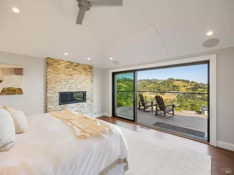 Bedroom - 9 Burrell Ct, Tiburon, CA 94920 photo 1 of 6