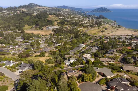 View/Area - 9 Burrell Ct, Tiburon, CA 94920 photo 4 of 9