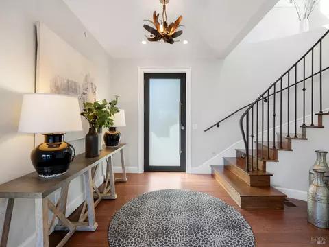 Entry Way - 9 Burrell Ct, Tiburon, CA 94920 photo 2 of 2