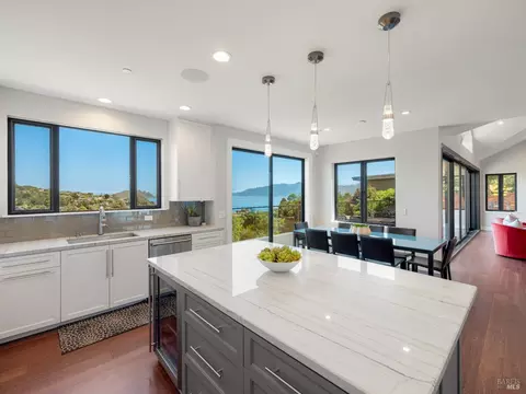 Kitchen - 9 Burrell Ct, Tiburon, CA 94920 photo 3 of 4