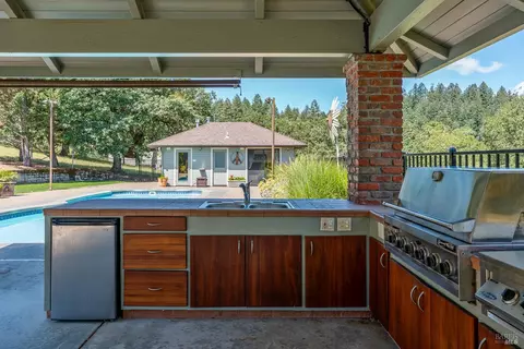 Kitchen - 21220 Locust St, Willits, CA 95490 photo 4 of 4