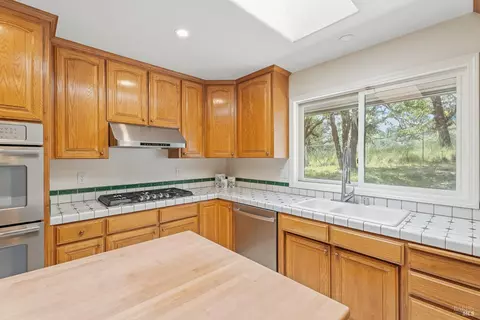 Kitchen - 21220 Locust St, Willits, CA 95490 photo 2 of 4