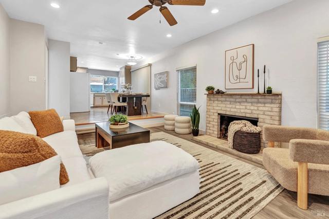 1740 Fisher Dr, Concord, CA 94520