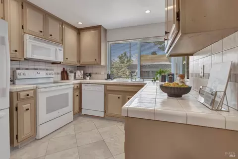 1740 Fisher Dr, Concord, CA 94520 photo 13