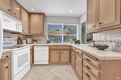 1740 Fisher Dr, Concord, CA 94520 photo 12