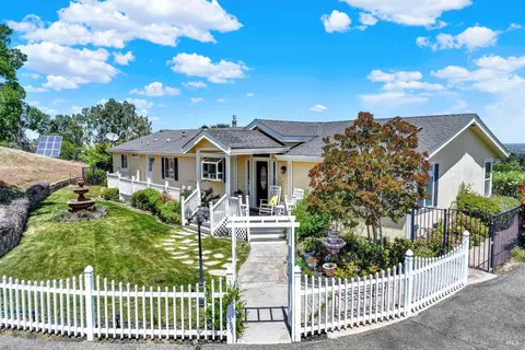 4049 N Kappel View Ln, Vacaville, CA 95688