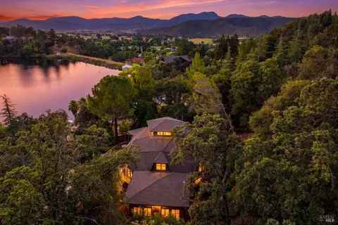 16945 Knollview Dr, Hidden Valley Lake, CA 95467