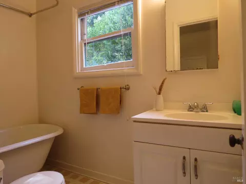 17153 Park Ave, Sonoma, CA 95476 photo 24