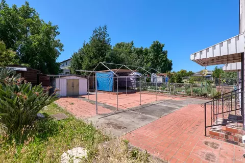 Exterior - 109 Starr Ave, Vallejo, CA 94590 photo 3 of 3