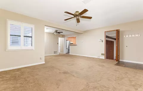 Living - 109 Starr Ave, Vallejo, CA 94590 photo 2 of 2