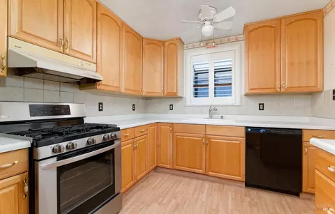 Kitchen - 109 Starr Ave, Vallejo, CA 94590 photo 1 of 2