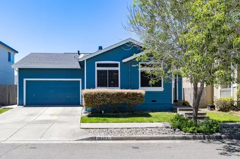 2477 Meda Ave, Santa Rosa, CA 95404