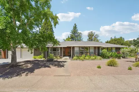 3195 Montecito Meadow Dr, Santa Rosa, CA 95404