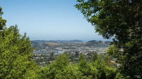 10 Fire Rd, Larkspur, CA 94939