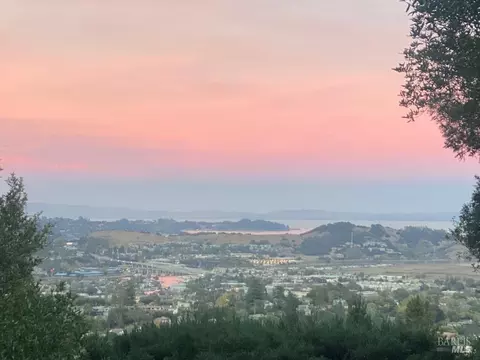 10 Fire Rd, Larkspur, CA 94939