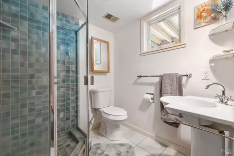 Bath - 3250 Trinity Rd, Glen Ellen, CA 95442 photo 3 of 3
