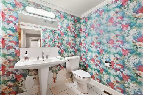 Bath - 3250 Trinity Rd, Glen Ellen, CA 95442 photo 1 of 3