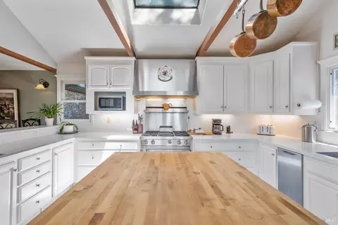 Kitchen - 3250 Trinity Rd, Glen Ellen, CA 95442 photo 3 of 6