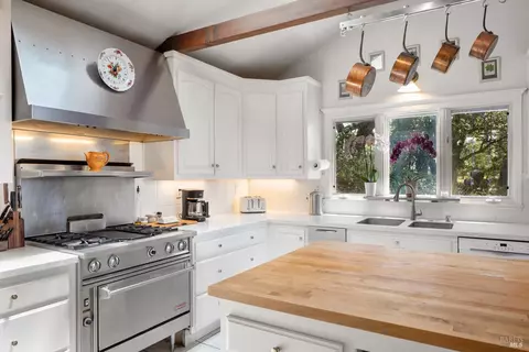 Kitchen - 3250 Trinity Rd, Glen Ellen, CA 95442 photo 4 of 6