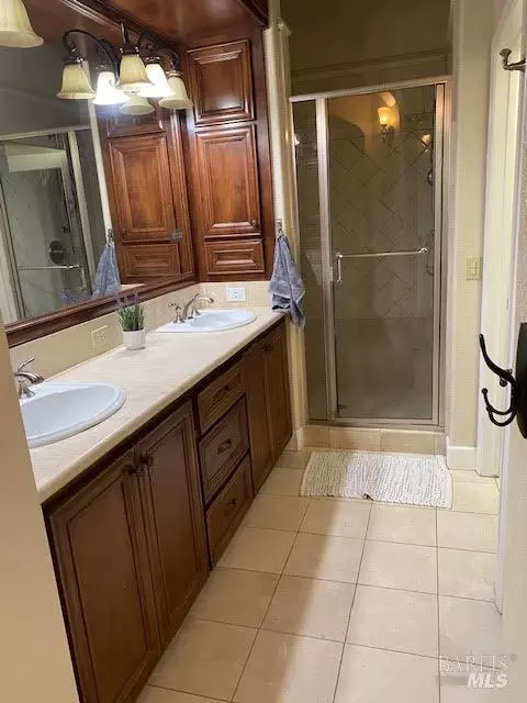 Bath - 1117 Symphony Way, Vallejo, CA 94591 photo 1 of 1