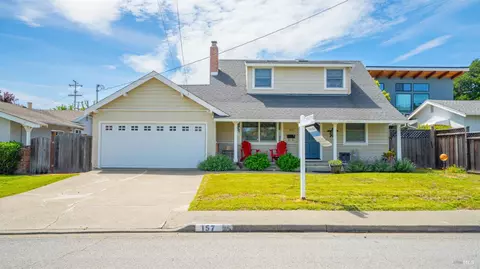 157 Deepstone Dr, San Rafael, CA 94903