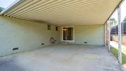 Exterior - 2260 Nottingham Dr, Fairfield, CA 94533 photo 6 of 11