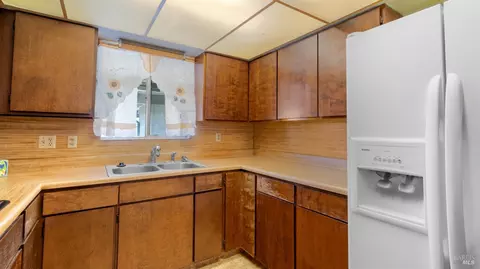 Kitchen - 2260 Nottingham Dr, Fairfield, CA 94533 photo 3 of 3