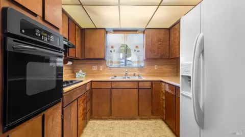 Kitchen - 2260 Nottingham Dr, Fairfield, CA 94533 photo 1 of 3