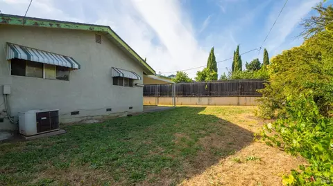 Exterior - 2260 Nottingham Dr, Fairfield, CA 94533 photo 9 of 11