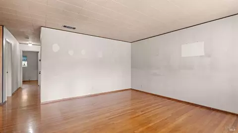Living - 2260 Nottingham Dr, Fairfield, CA 94533 photo 1 of 5