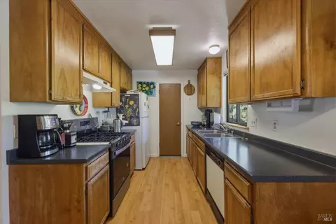 Kitchen - 421 7th St W, Sonoma, CA 95476 photo 1 of 1