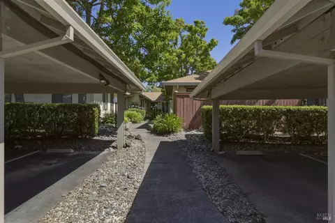 Exterior - 421 7th St W, Sonoma, CA 95476 photo 3 of 4
