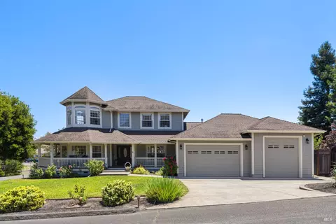 270 Olga Maria Ct, Penngrove, CA 94951
