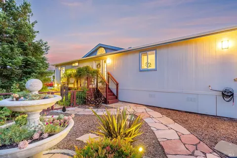376 Glacier Way, San Rafael, CA 94903