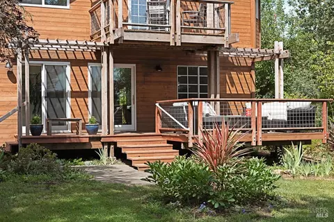 Exterior - 4542 Thomas Rd, Sebastopol, CA 95472 photo 2 of 21