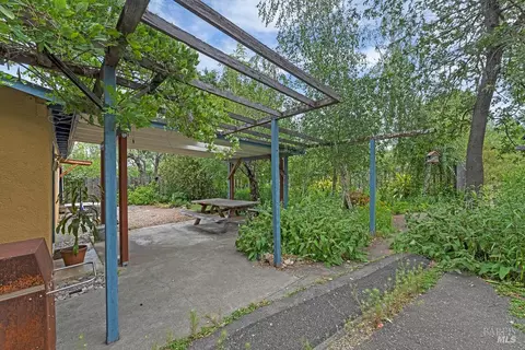 Exterior - 4542 Thomas Rd, Sebastopol, CA 95472 photo 16 of 21