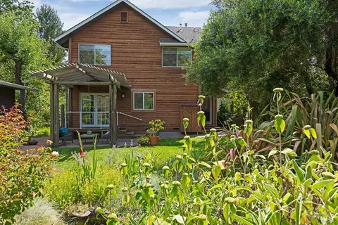 Exterior - 4542 Thomas Rd, Sebastopol, CA 95472 photo 6 of 21