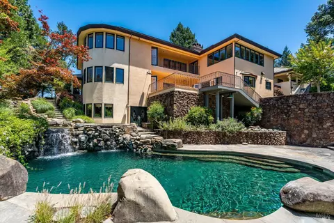 1910 Ridgeview Ln, Saint Helena, CA 94574