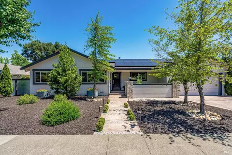 1655 Chardonnay Way, Saint Helena, CA 94574