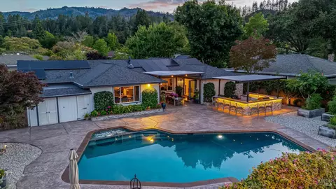 1655 Chardonnay Way, Saint Helena, CA 94574