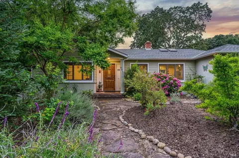 807 Reichert Ave, Novato, CA 94945