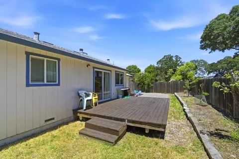Exterior - 9549 Orion Dr, Windsor, CA 95492 photo 5 of 14