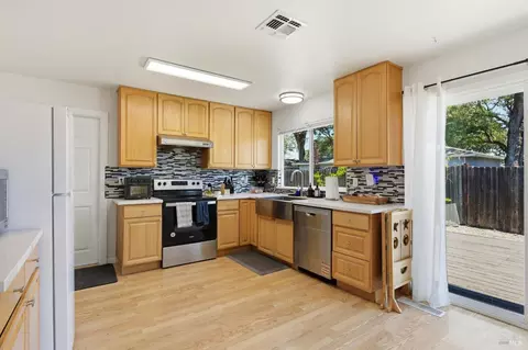 Kitchen - 9549 Orion Dr, Windsor, CA 95492 photo 1 of 5